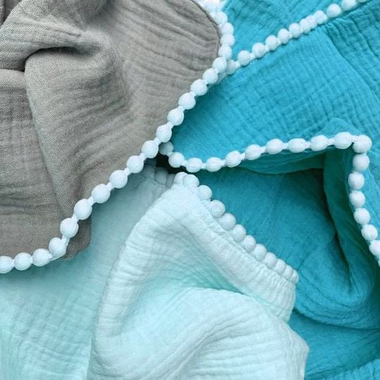 Bebé recién nacido personalizado bordado a mano que recibe manta Swaddle Pom Pom l algodón de muselina orgánico y ecológico