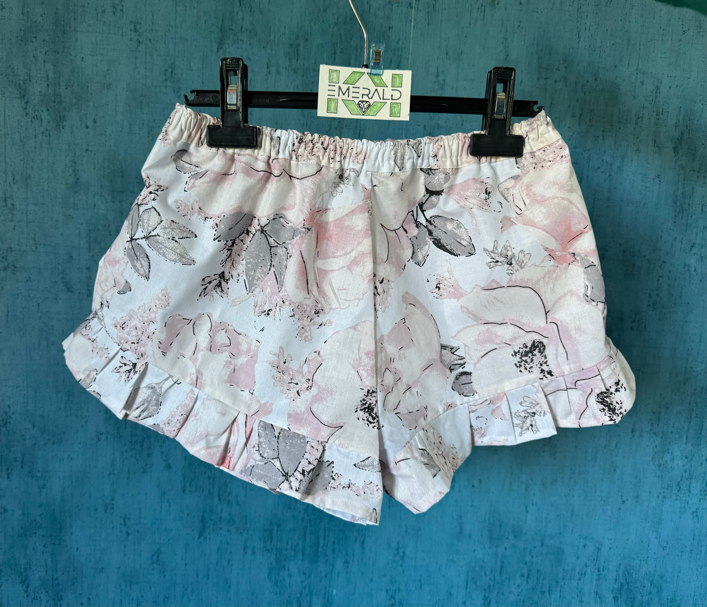 Sewing Kit: Shorts with Frills l Sewing Beginners Friendly
